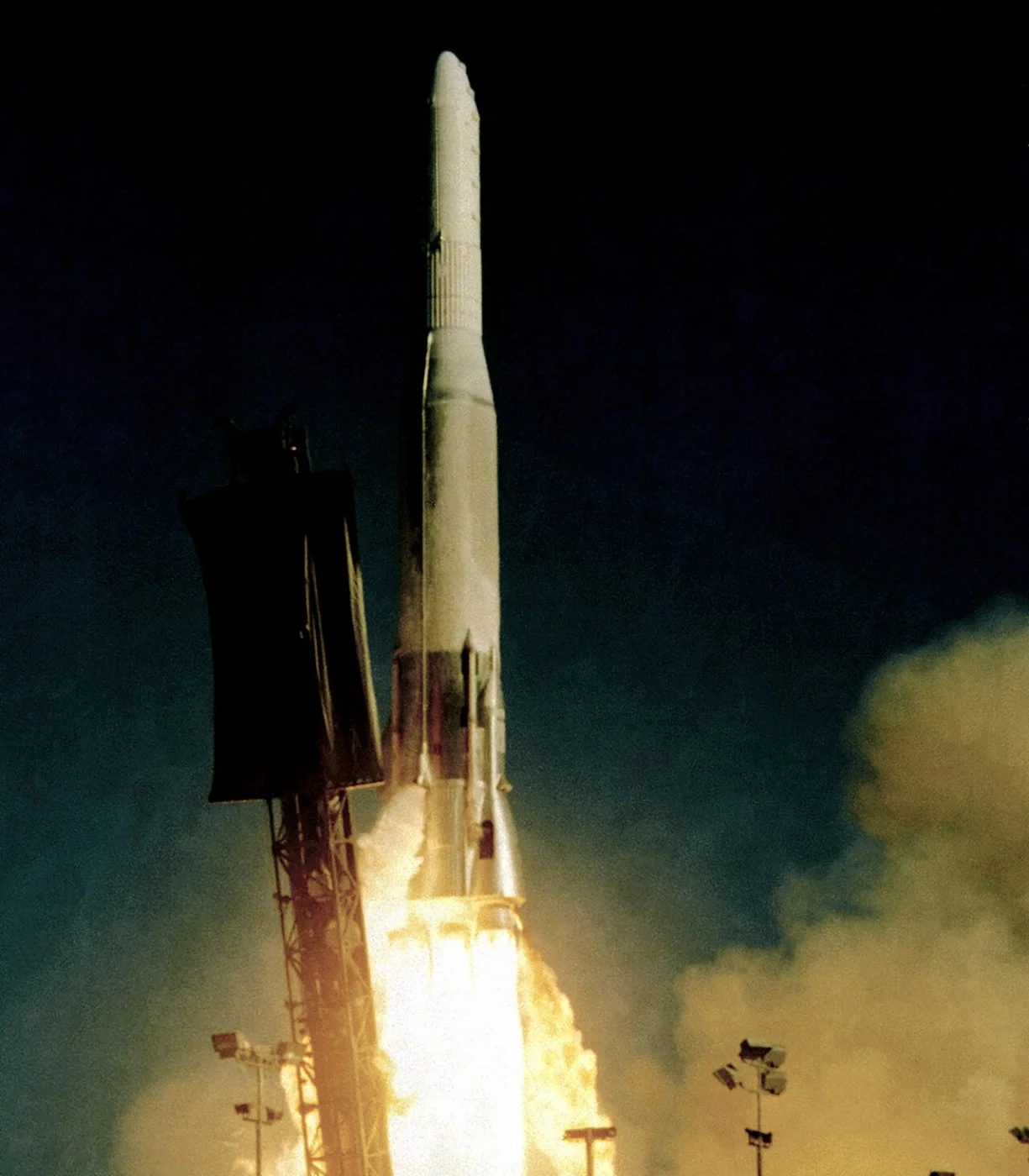 Atlas launch from Vandenberg, Complex 3E